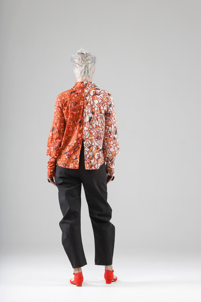 - Geo shirt in two tone