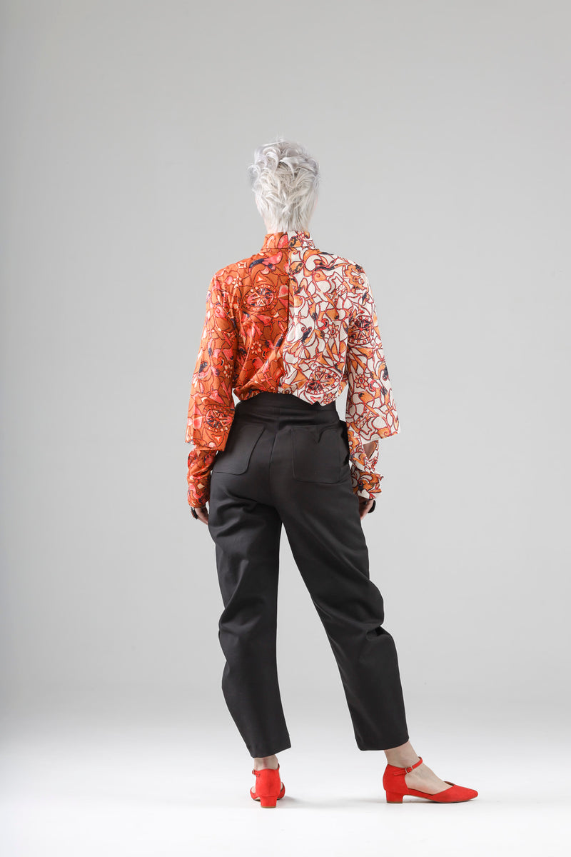 - Geo shirt in two tone