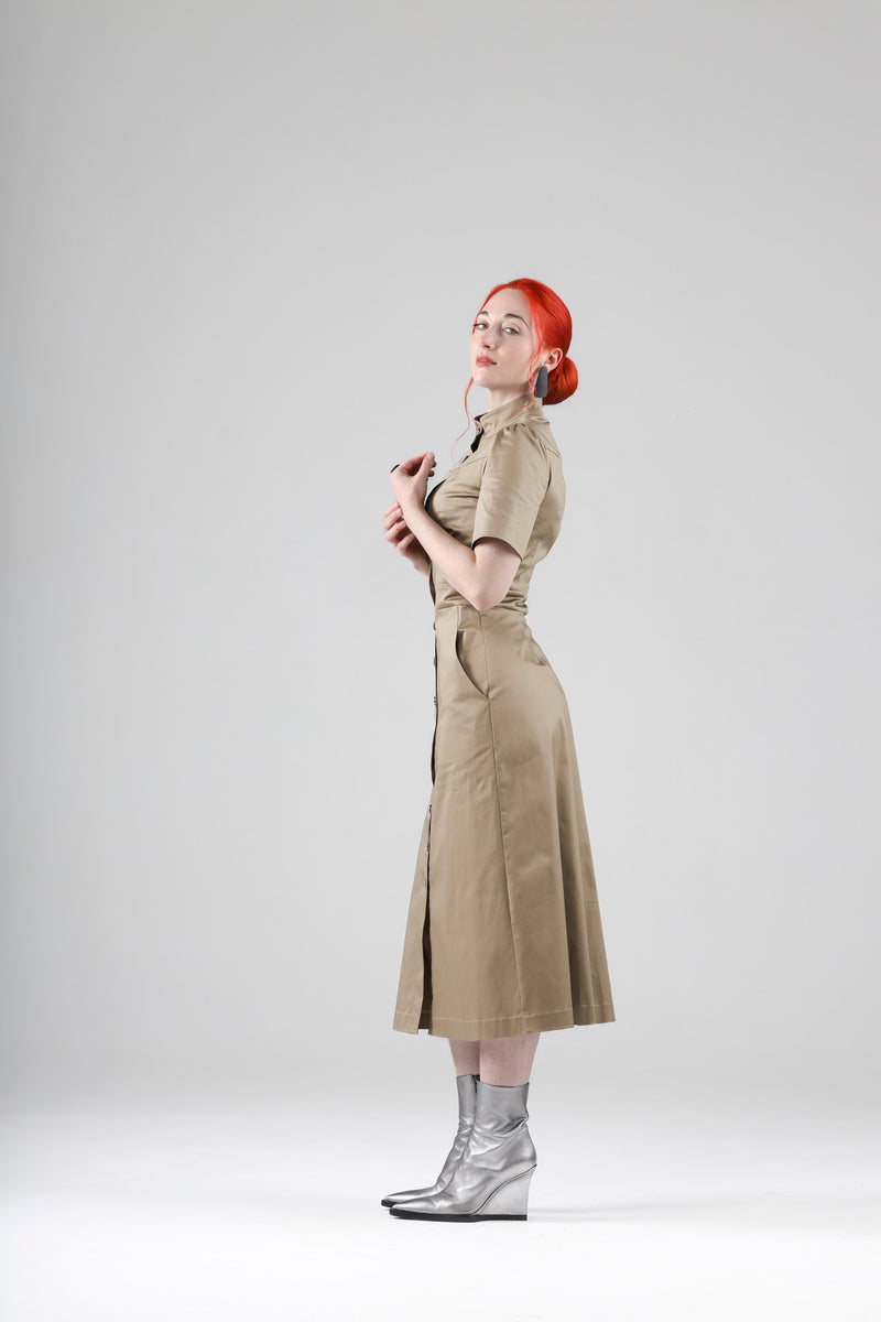 - Artur dress in khaki with short sleeves