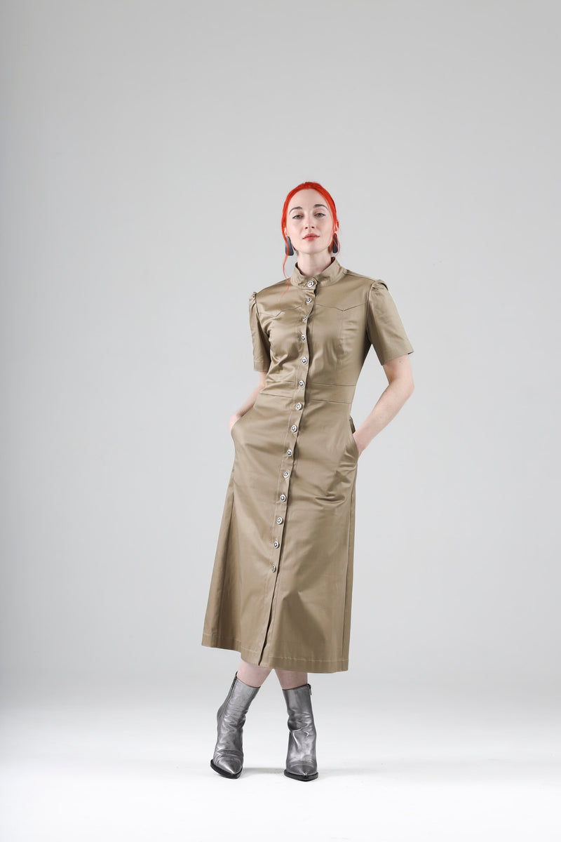 - Artur dress in khaki with short sleeves