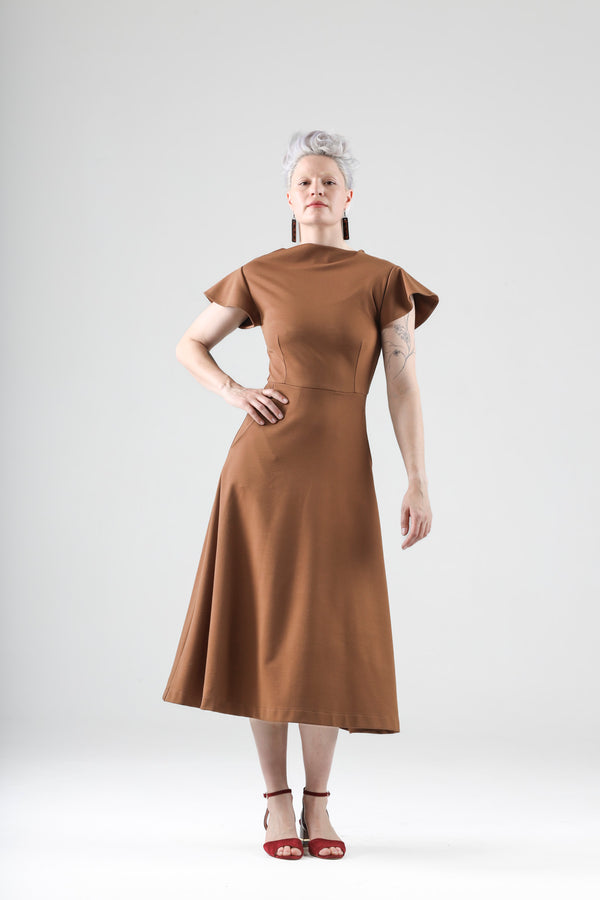 - Basile dress in toffee with short sleeves