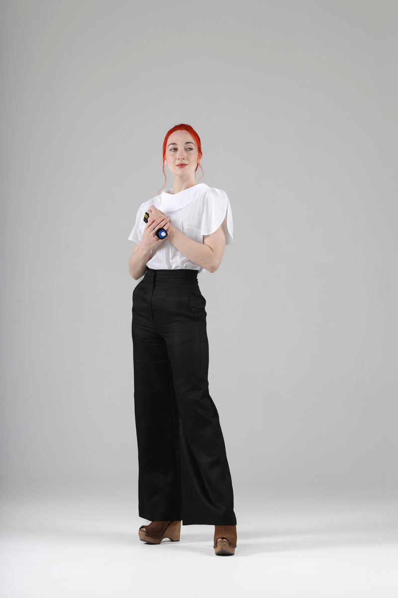 - Aya top with collar in white cotton