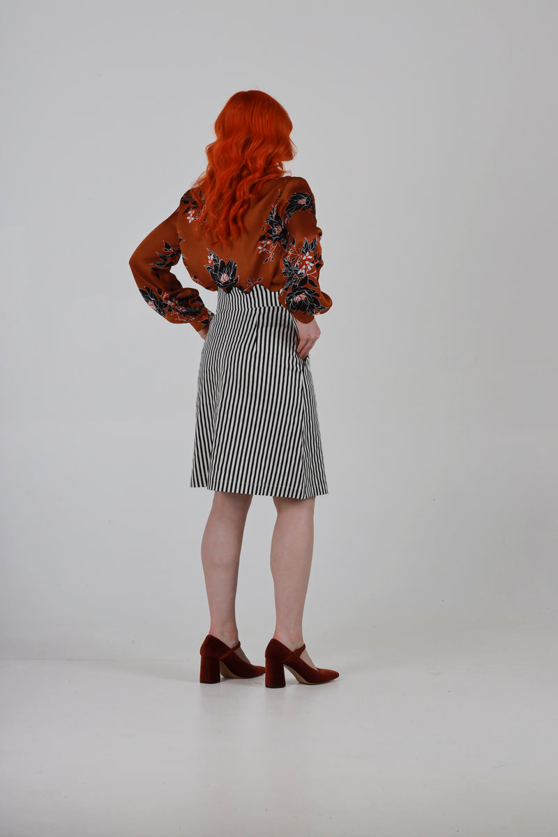 1- Jo skirt in black and white