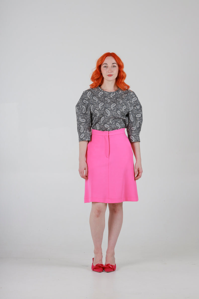 1- Hera top in grey paisley print top