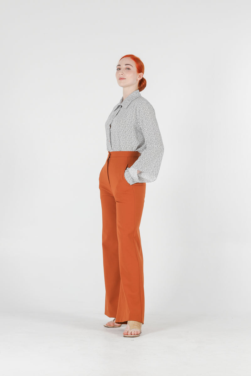 1- High waisted pants in burnt orange