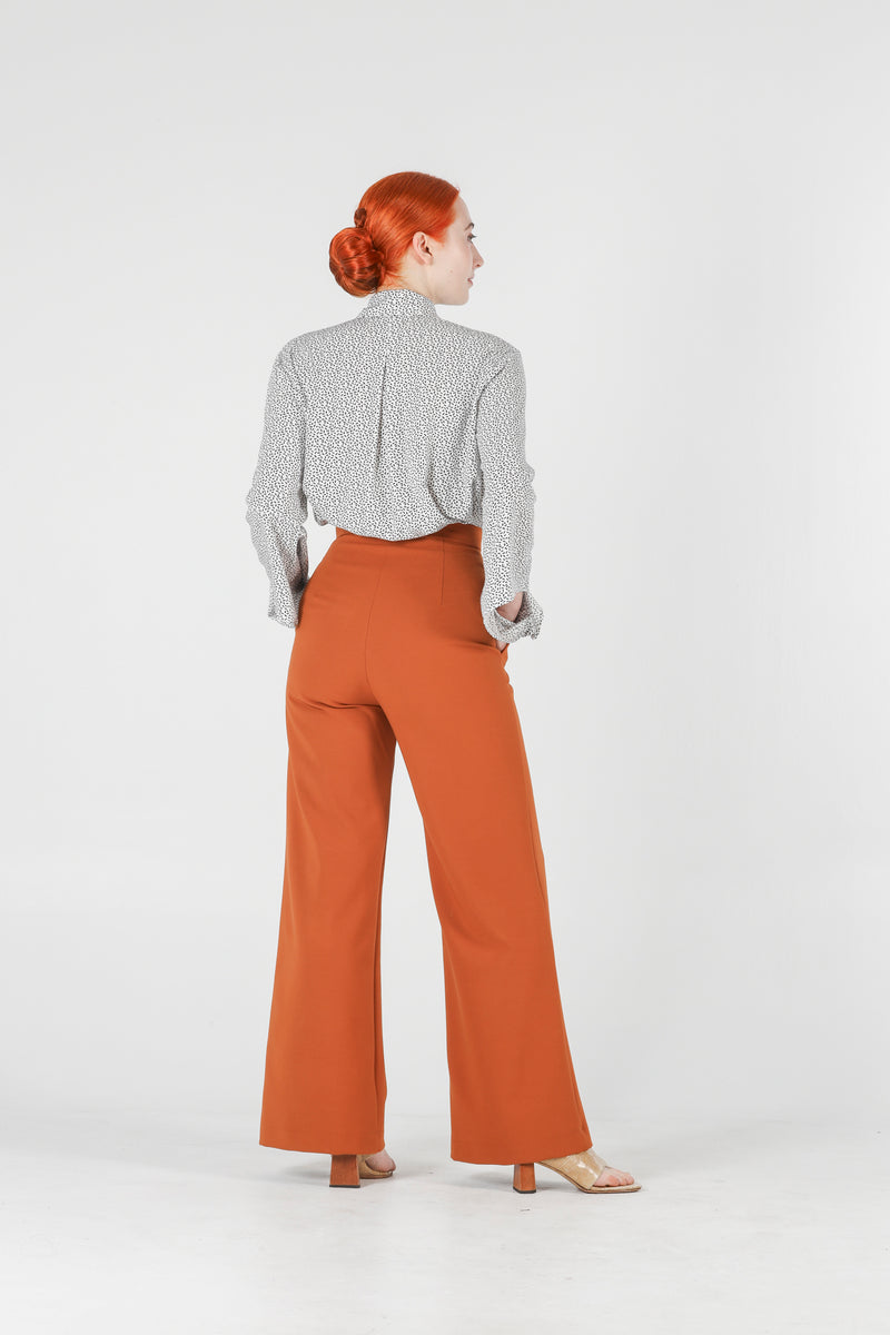 1- High waisted pants in burnt orange