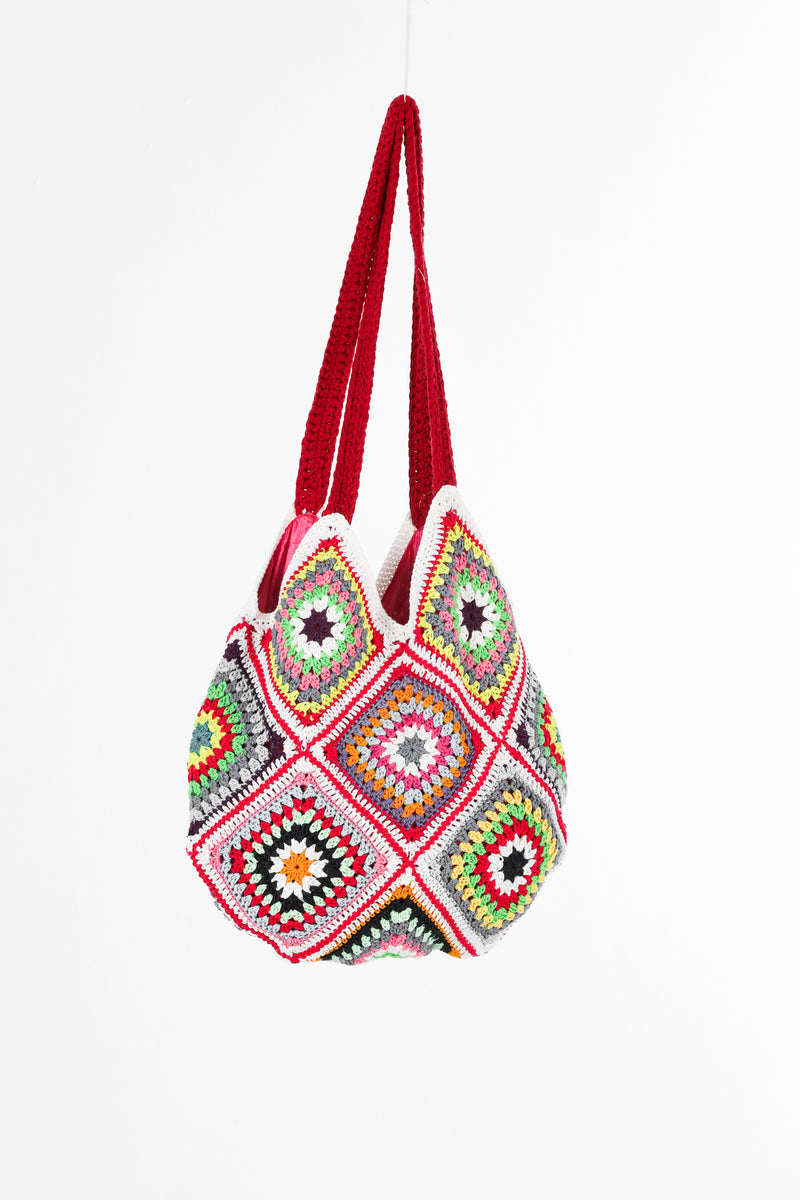 Handmade crochet bag in white and burgundy