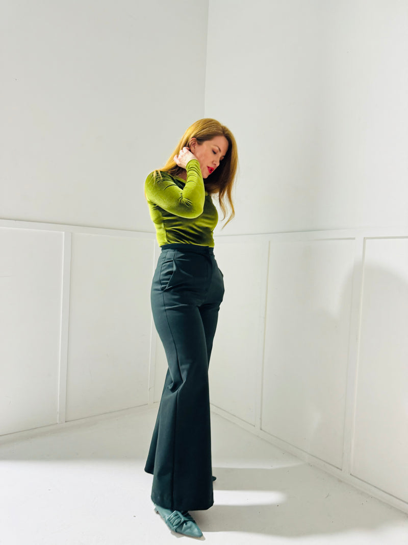 Sage velvet basic l/s top
