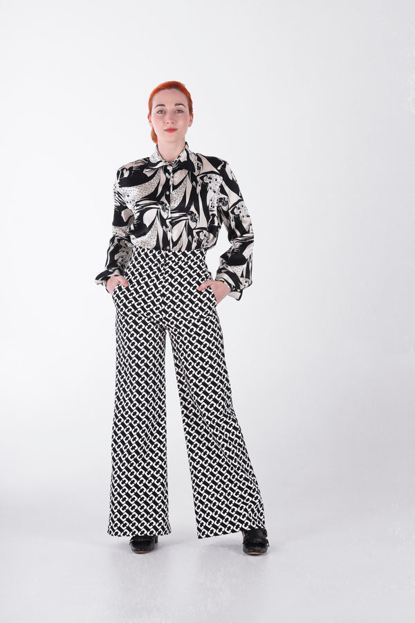 1- Black and white high waisted pants