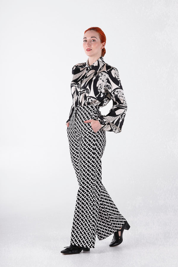 1- Black and white high waisted pants