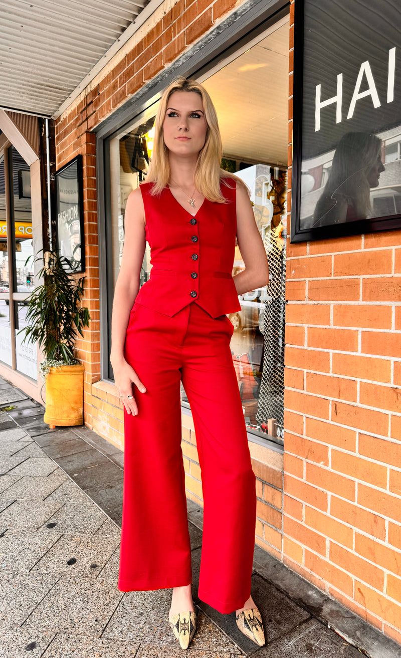 1- High waisted pants in ruby red