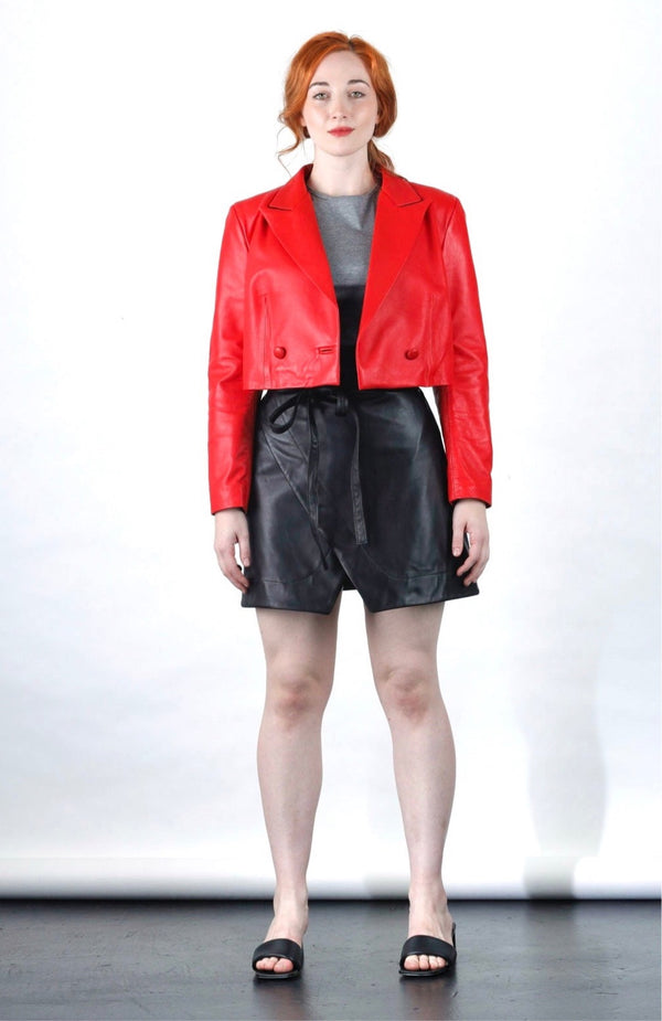 Bob cropped blazer in red leather