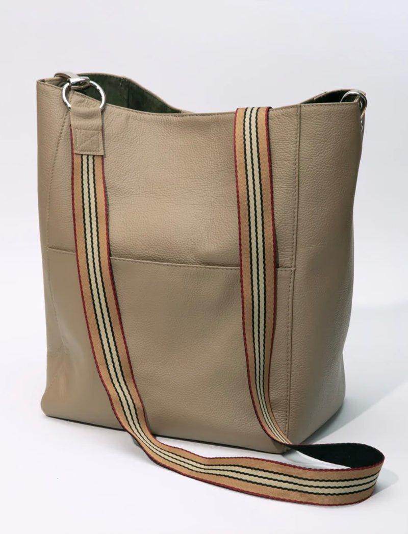 1- Sandcastle bucket handbag by Pessoa