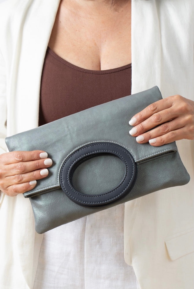 Cloud leather clutch by Pessoa