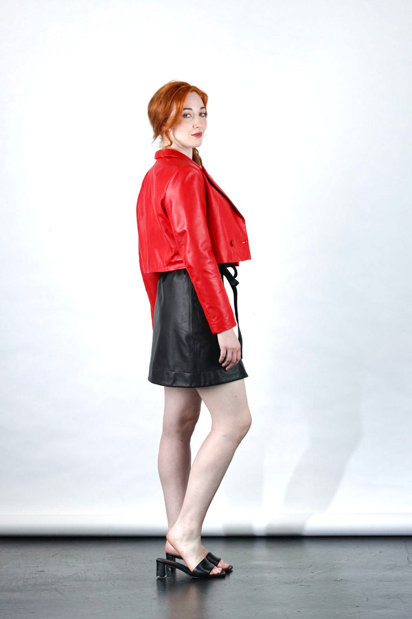 Bob cropped blazer in red leather